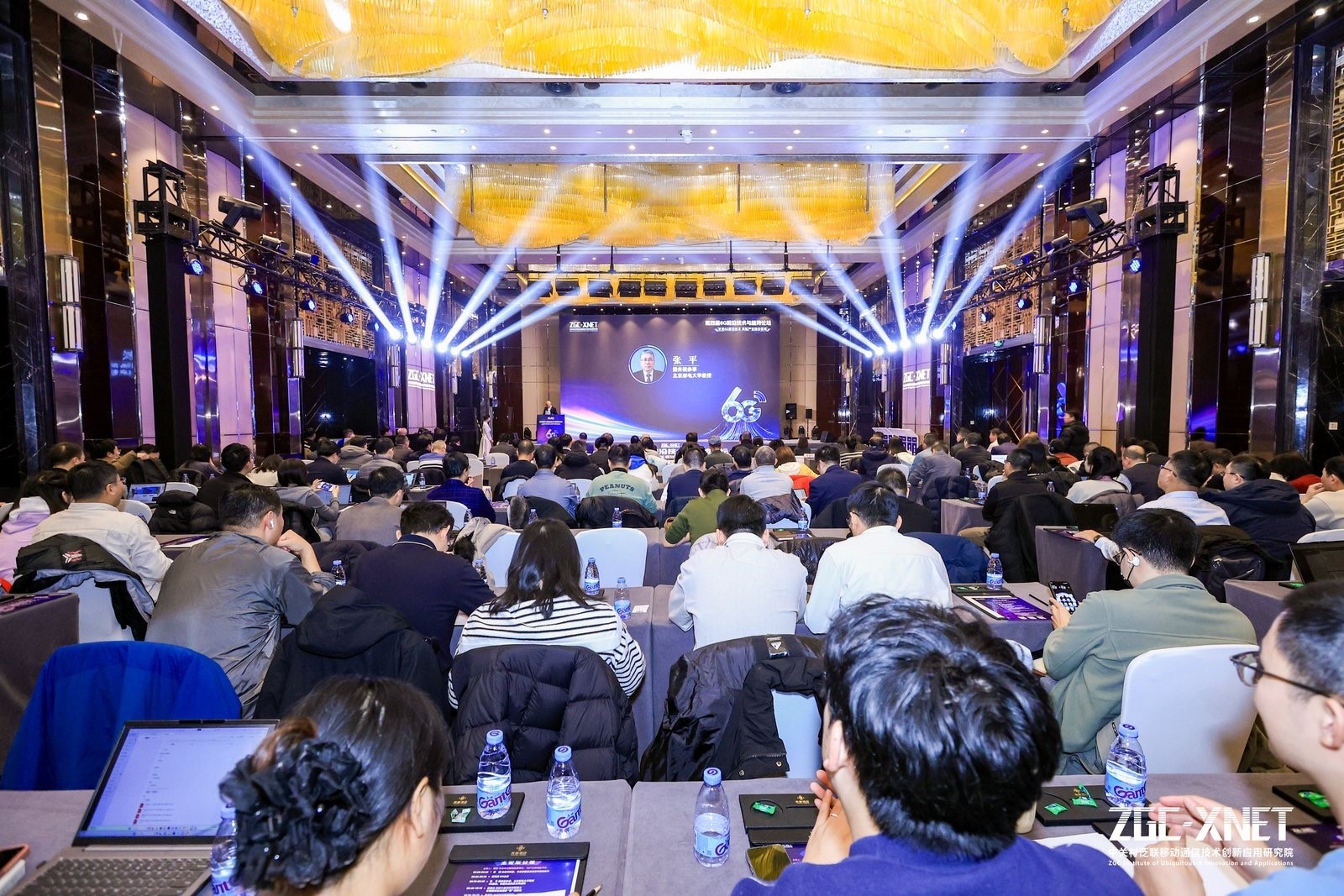 张平：摆脱路径依赖，攻坚从“比特”到“语义”的6G新范式